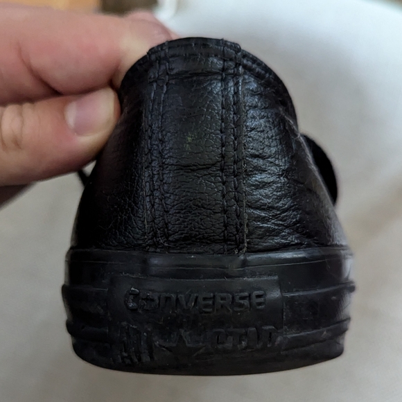 Chuck Taylor All Star Mono Leather Low Top - Picture 13 of 15